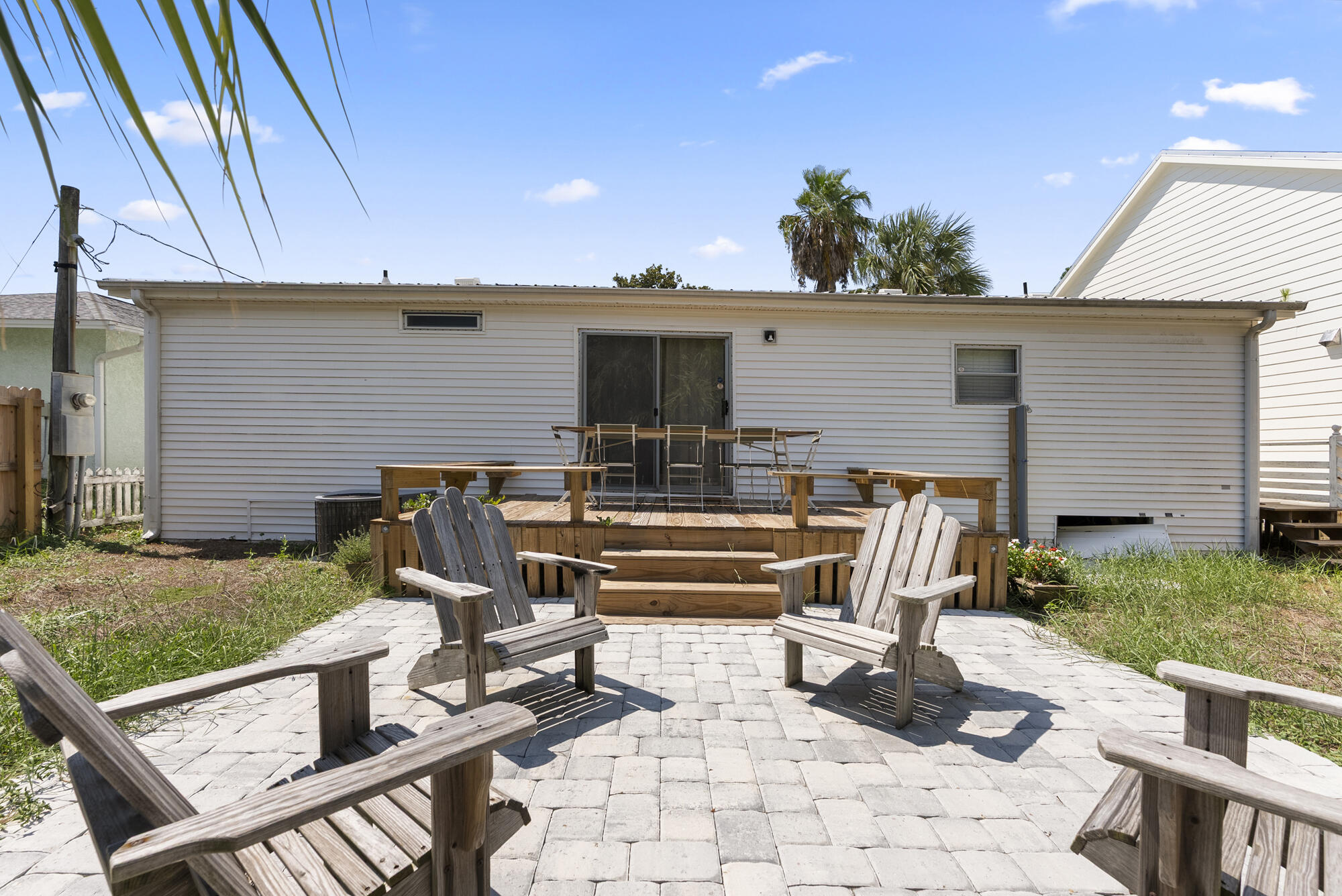 LAGUNA BEACH ESTATES - Residential