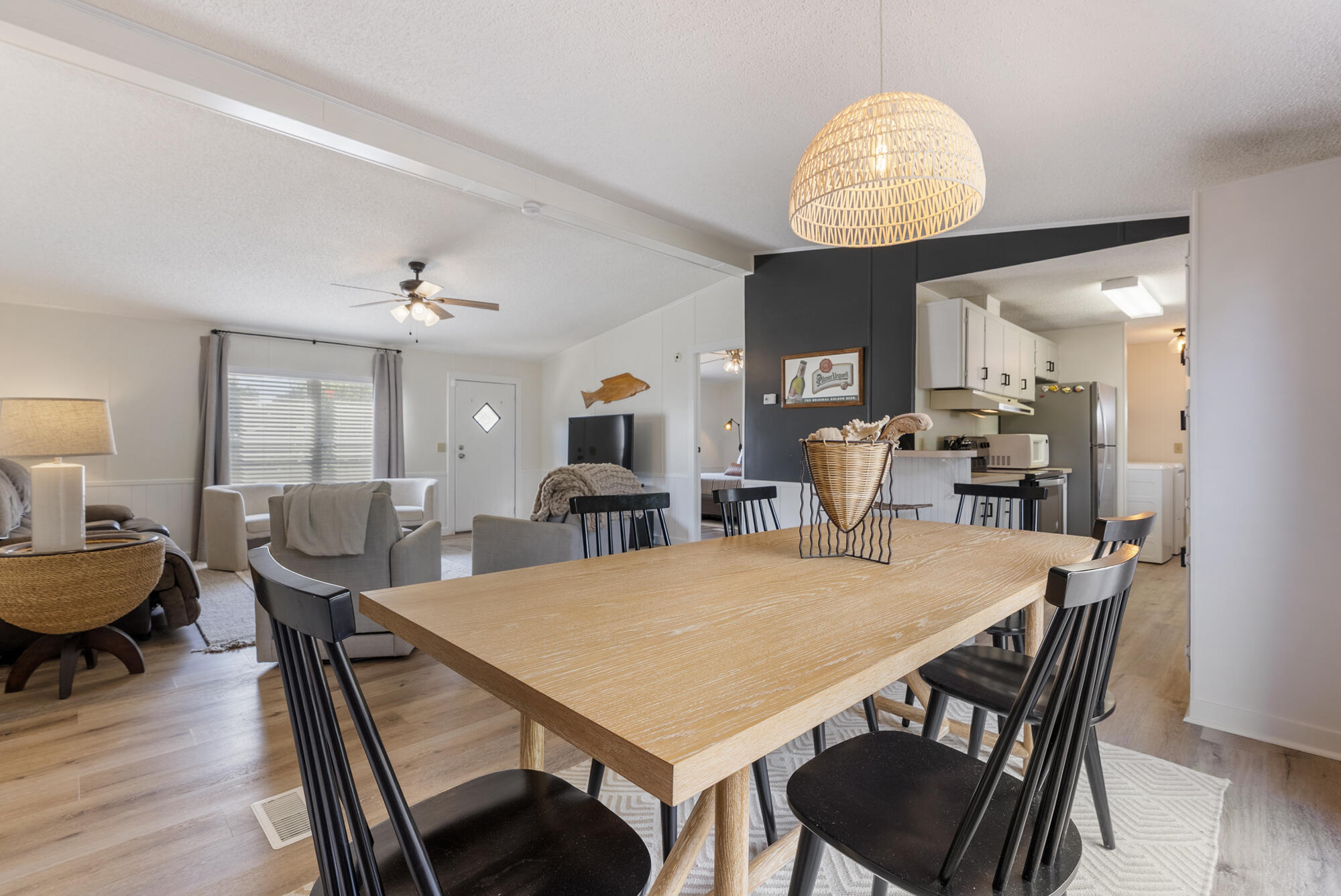 LAGUNA BEACH ESTATES - Residential