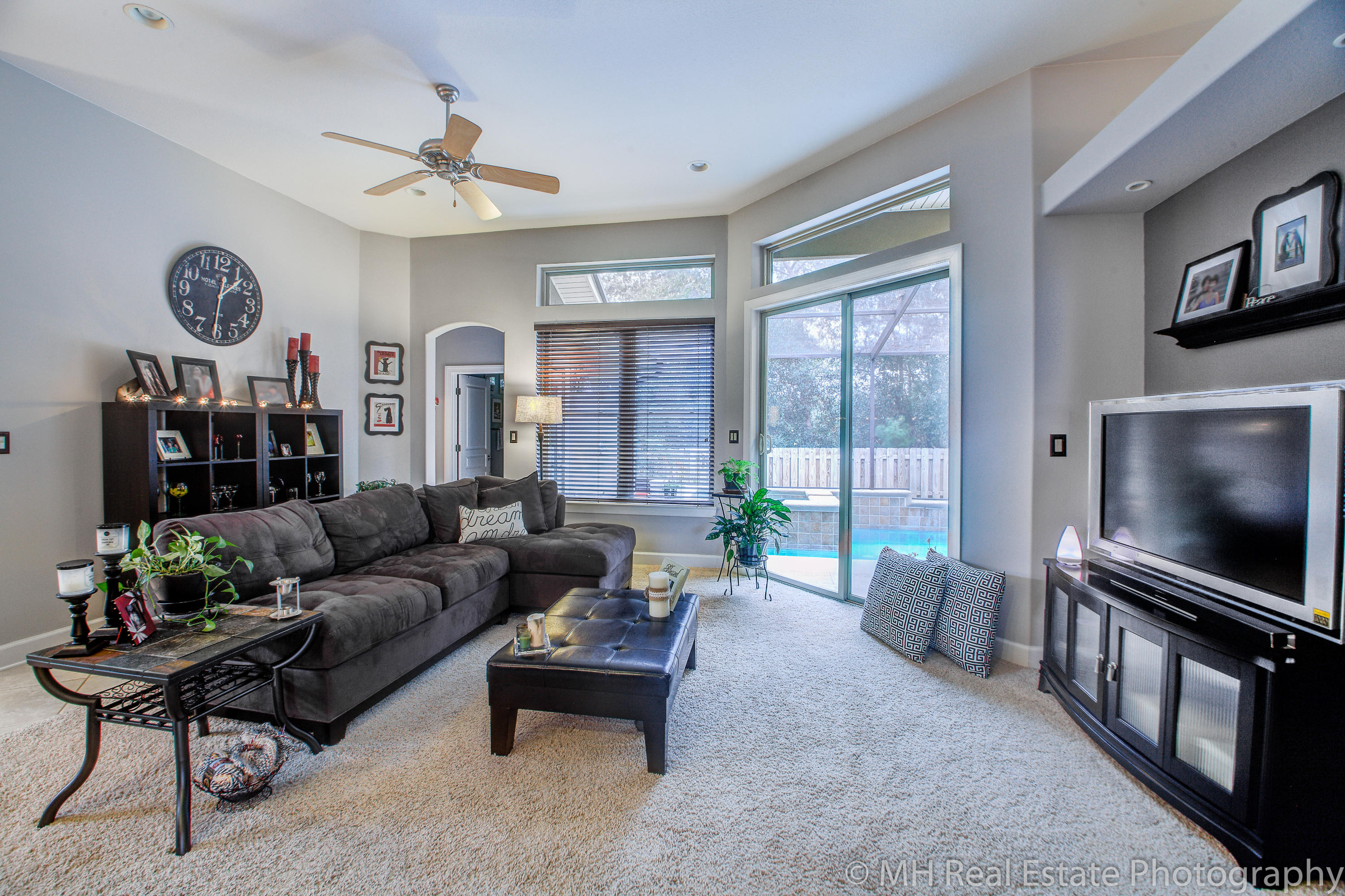 CHARDONNAY ESTATES - Residential