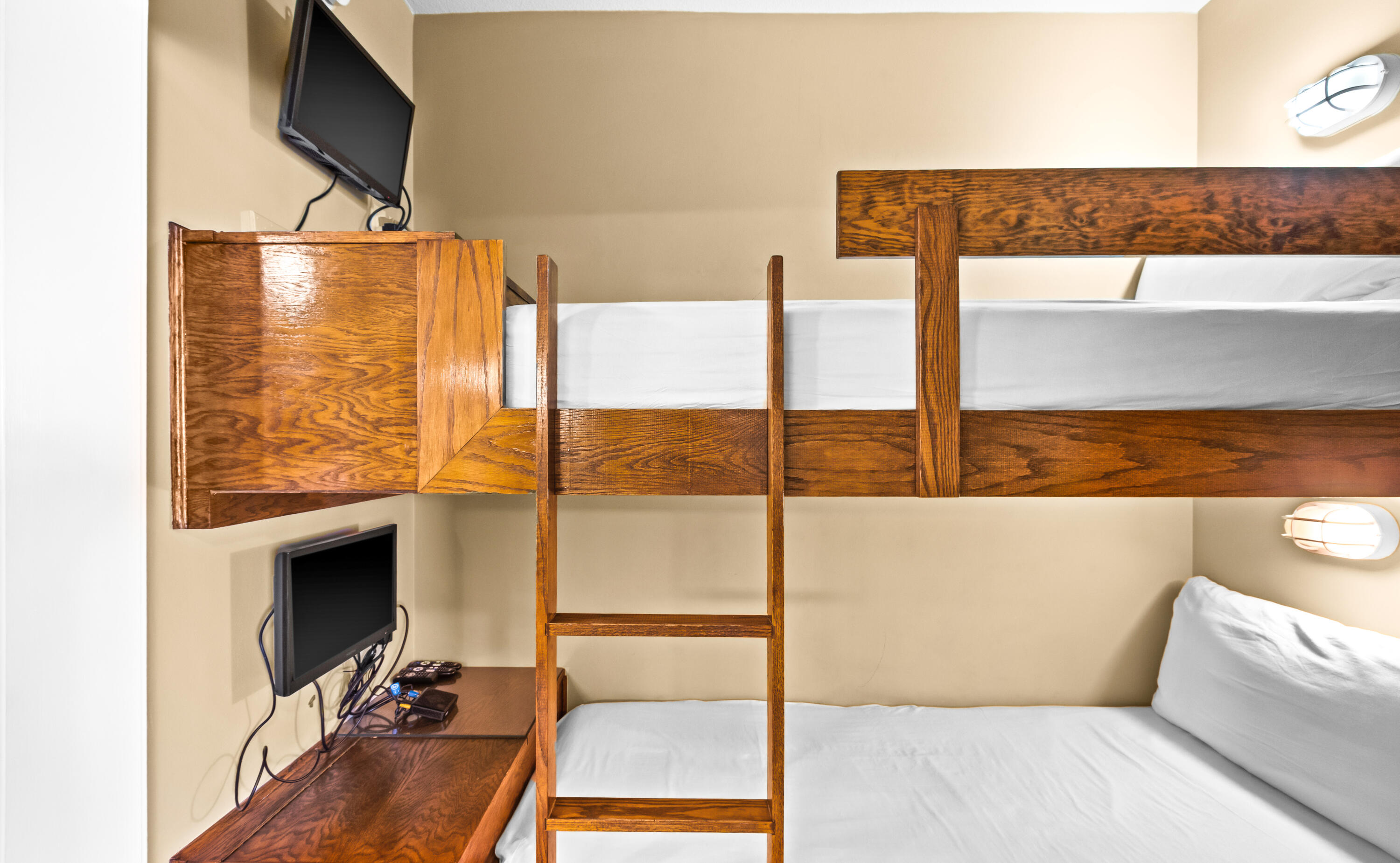 SOUTH BEACH CONDO - Residential