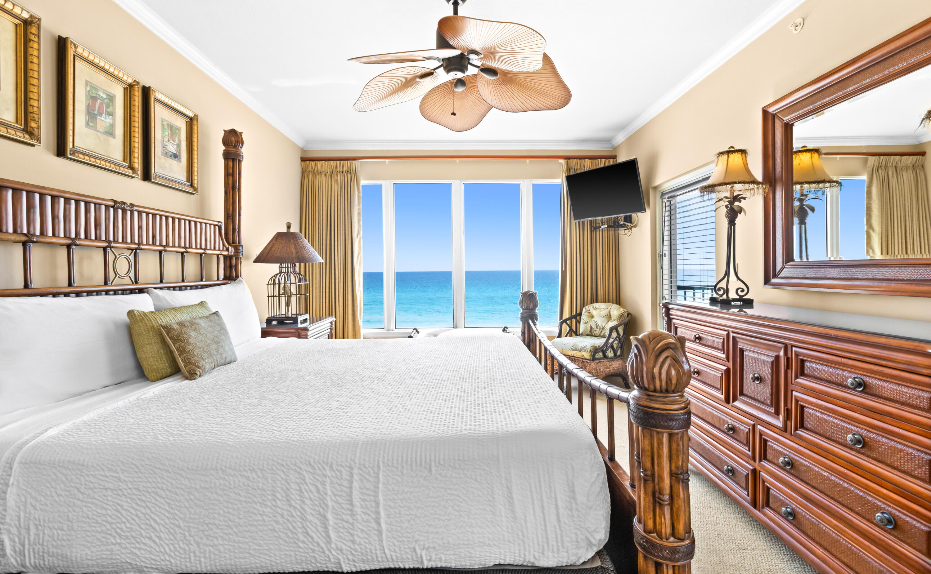 SOUTH BEACH CONDO - Residential