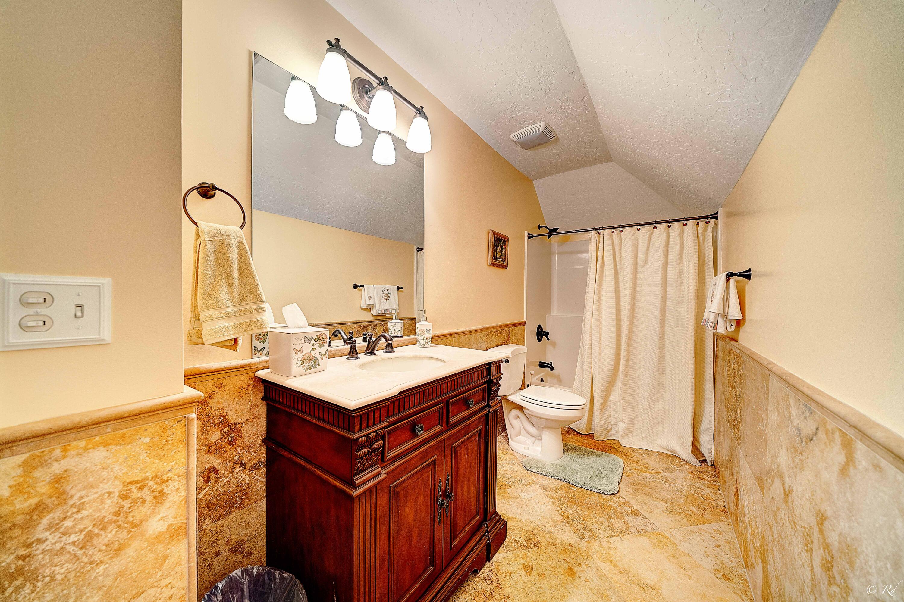 KINGS POINT UNIT 6 - Residential