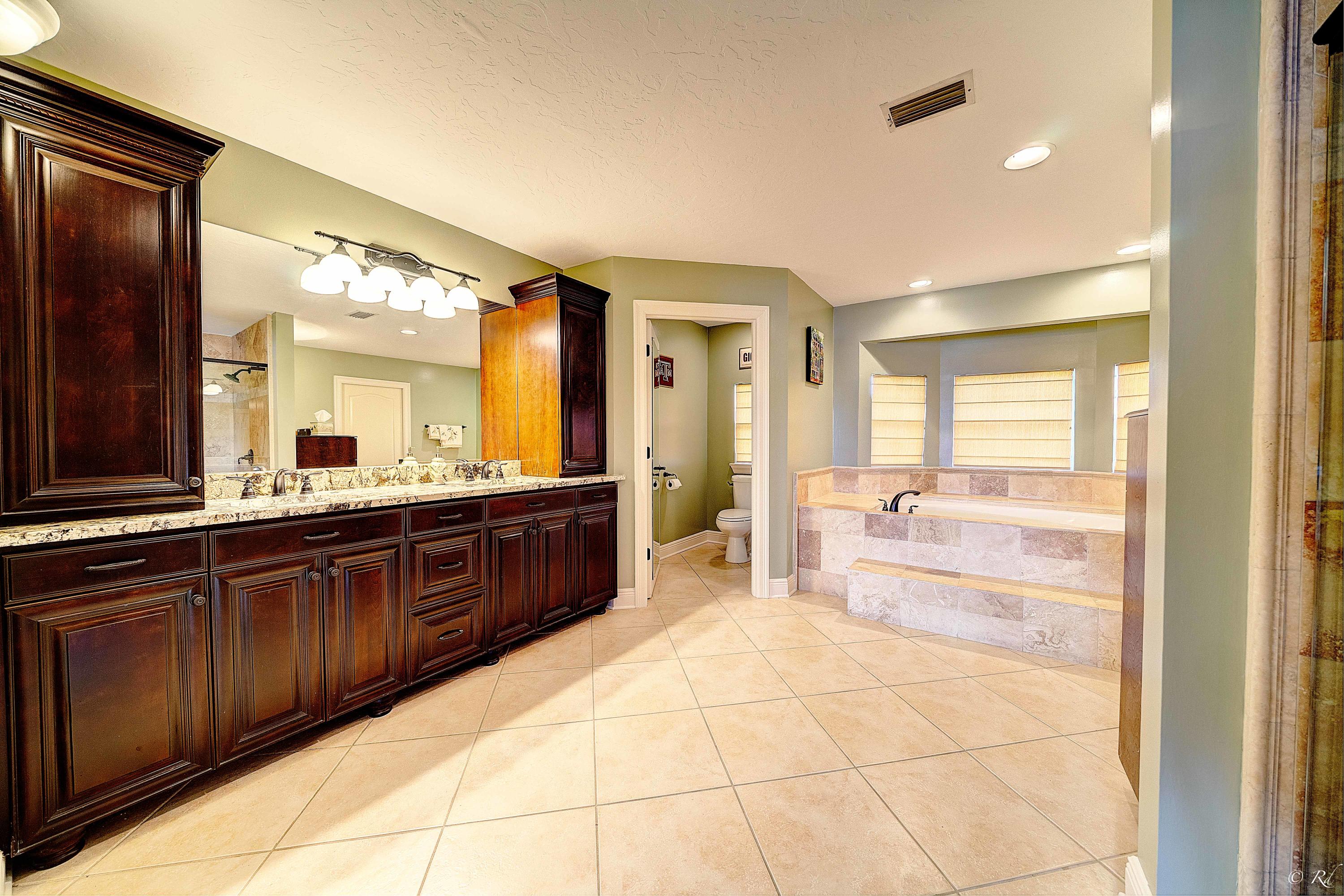 KINGS POINT UNIT 6 - Residential