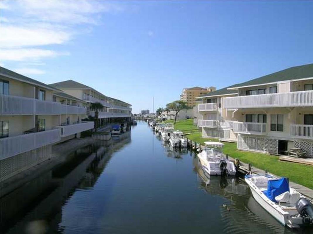 SANDPIPER COVE PH 20 - Residential