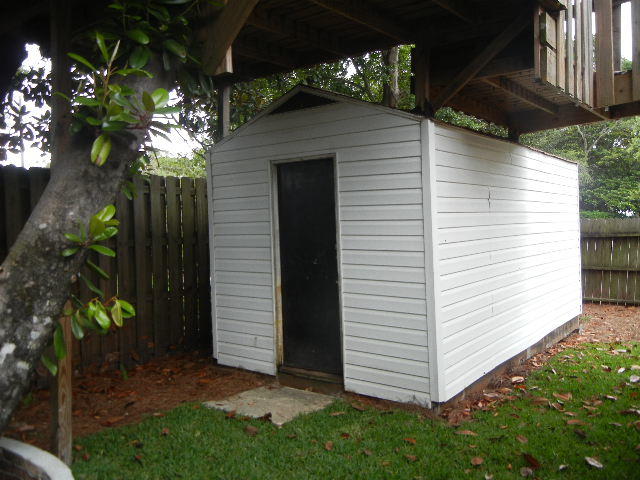 REGENCY PARK LOT 24 - Residential