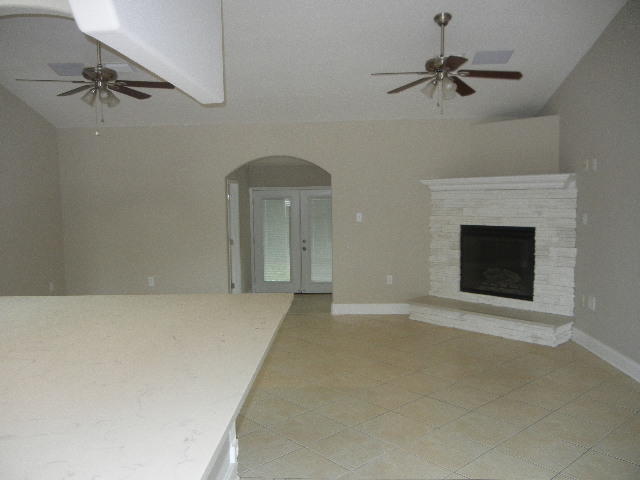 REGENCY PARK LOT 24 - Residential