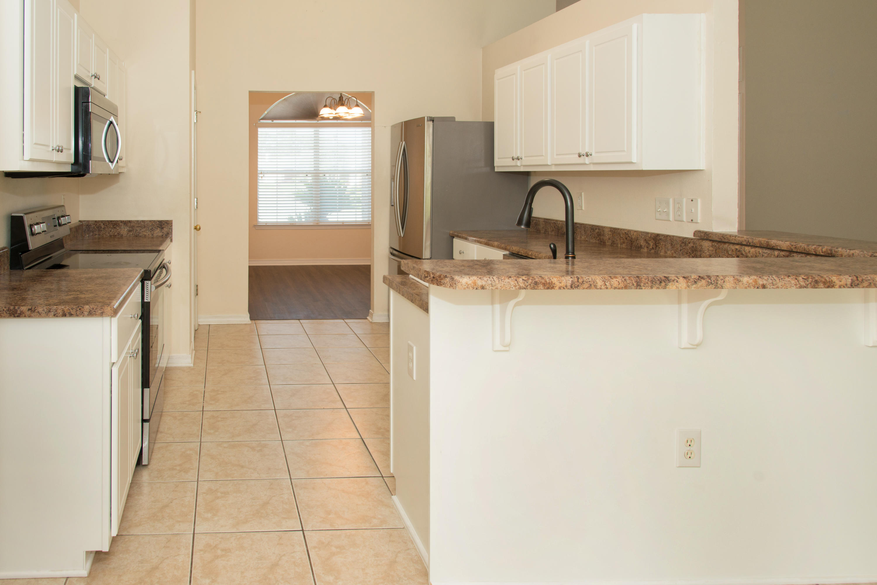 CREETWOOD PLACE - Residential Lease