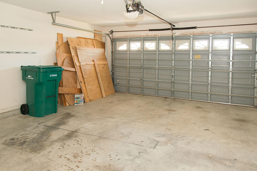 CREETWOOD PLACE - Residential Lease