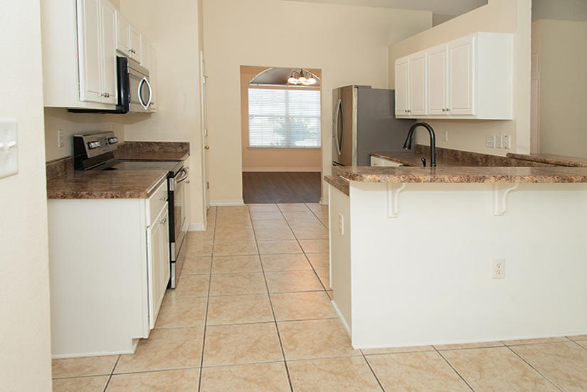 CREETWOOD PLACE - Residential Lease