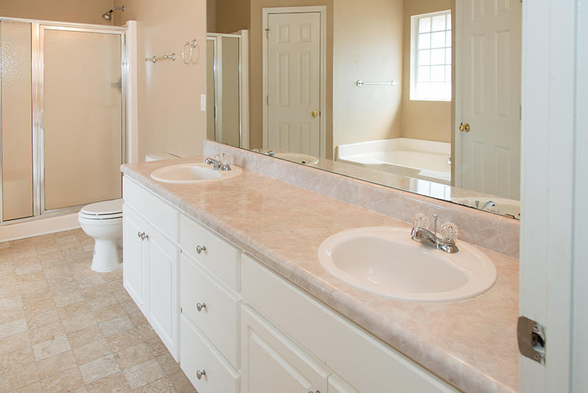 CREETWOOD PLACE - Residential Lease