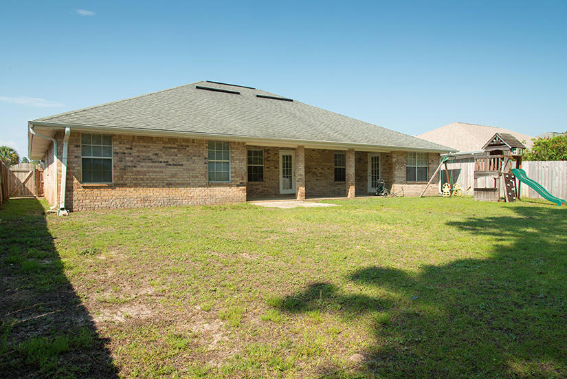 CREETWOOD PLACE - Residential Lease