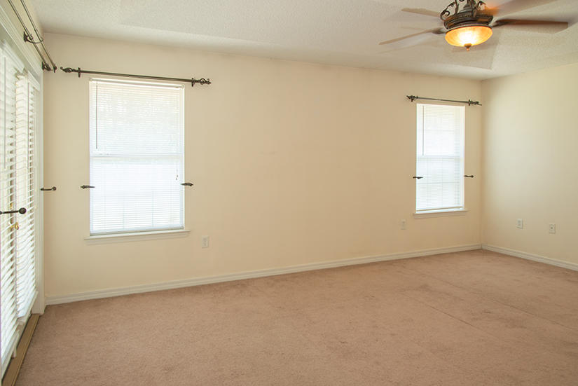 CREETWOOD PLACE - Residential Lease