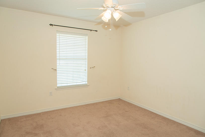 CREETWOOD PLACE - Residential Lease