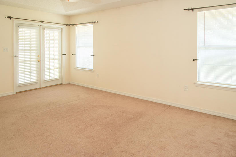 CREETWOOD PLACE - Residential Lease