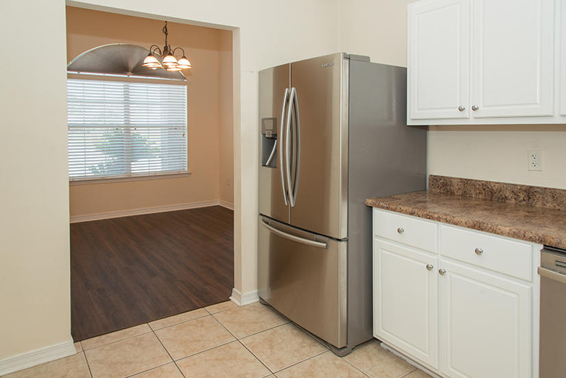 CREETWOOD PLACE - Residential Lease