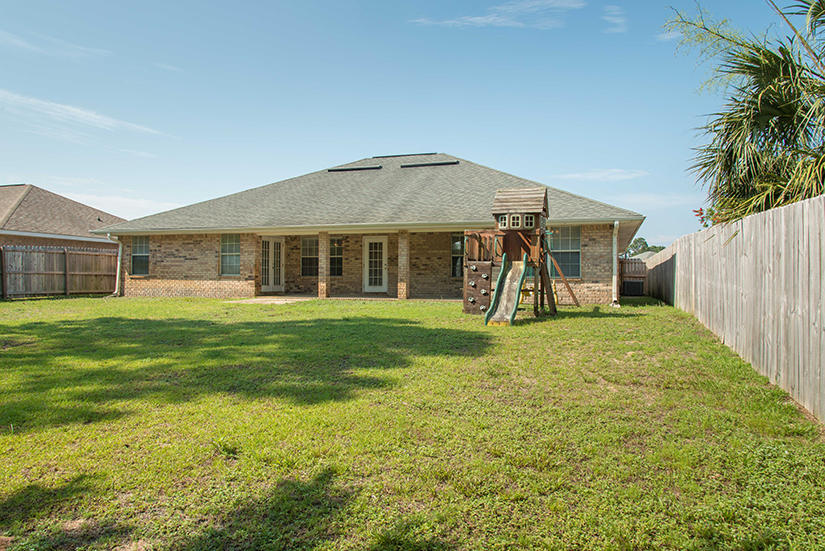 CREETWOOD PLACE - Residential Lease