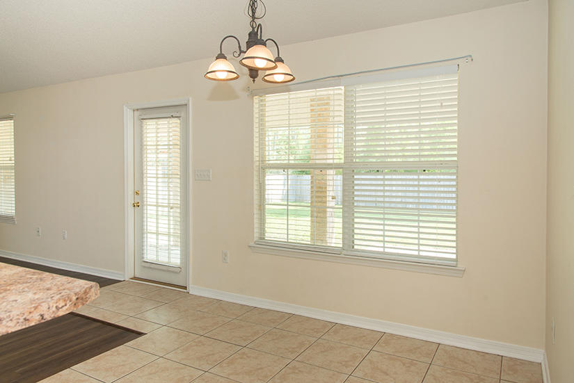 CREETWOOD PLACE - Residential Lease