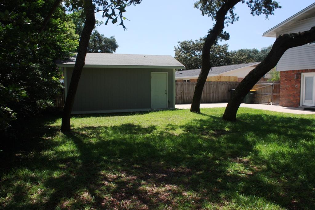 BAYOU WOODS 1ST ADDN - Residential