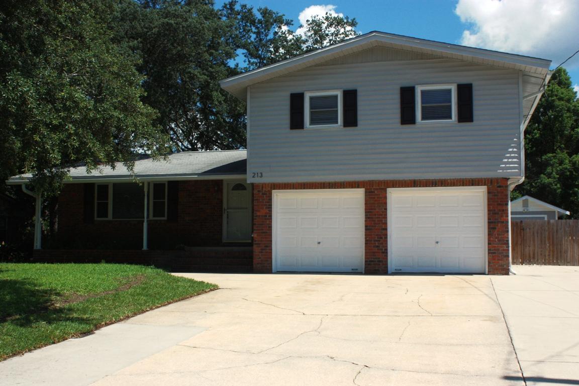 BAYOU WOODS 1ST ADDN - Residential