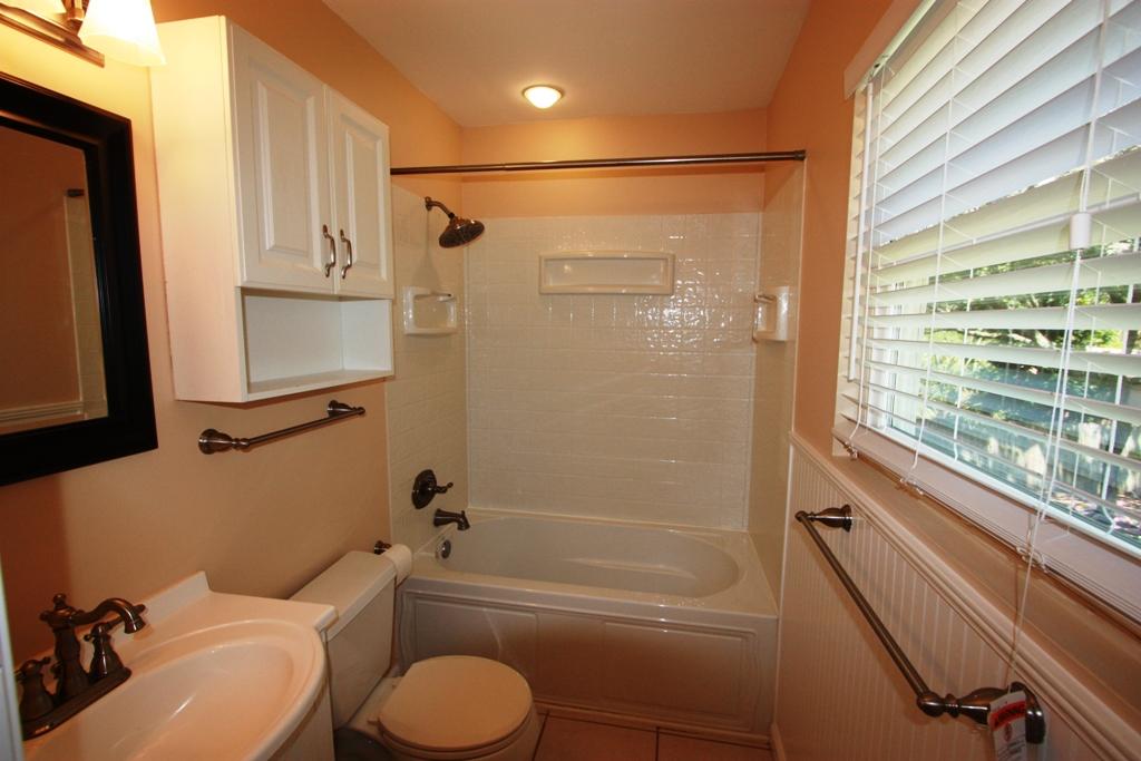 BAYOU WOODS 1ST ADDN - Residential