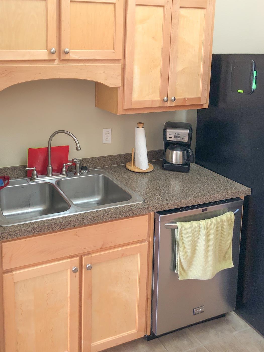 CREETWOOD VILLAGE BLK C LOT3 AS DES IN OR 3187 PG 471 - Residential