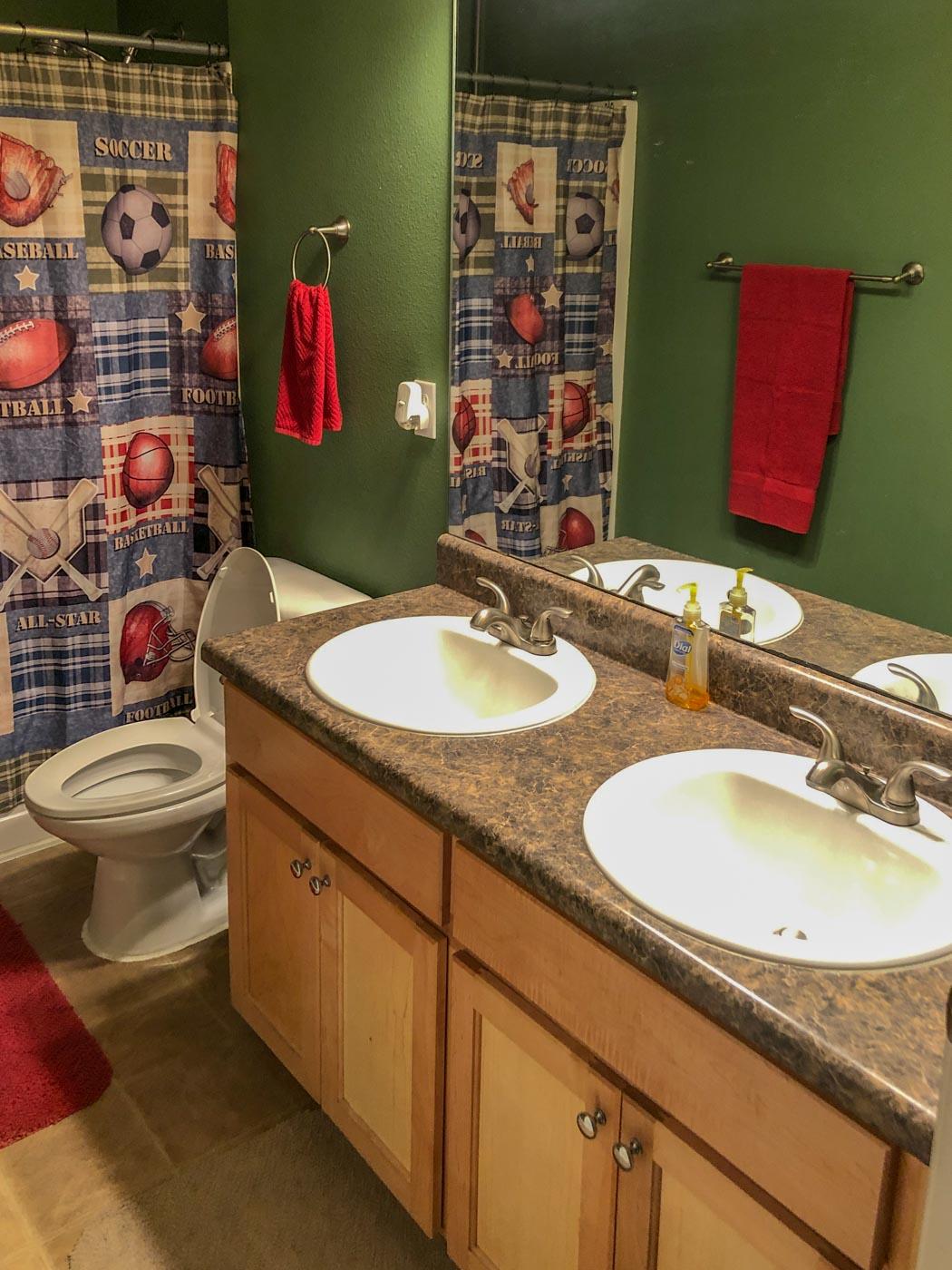 CREETWOOD VILLAGE BLK C LOT3 AS DES IN OR 3187 PG 471 - Residential