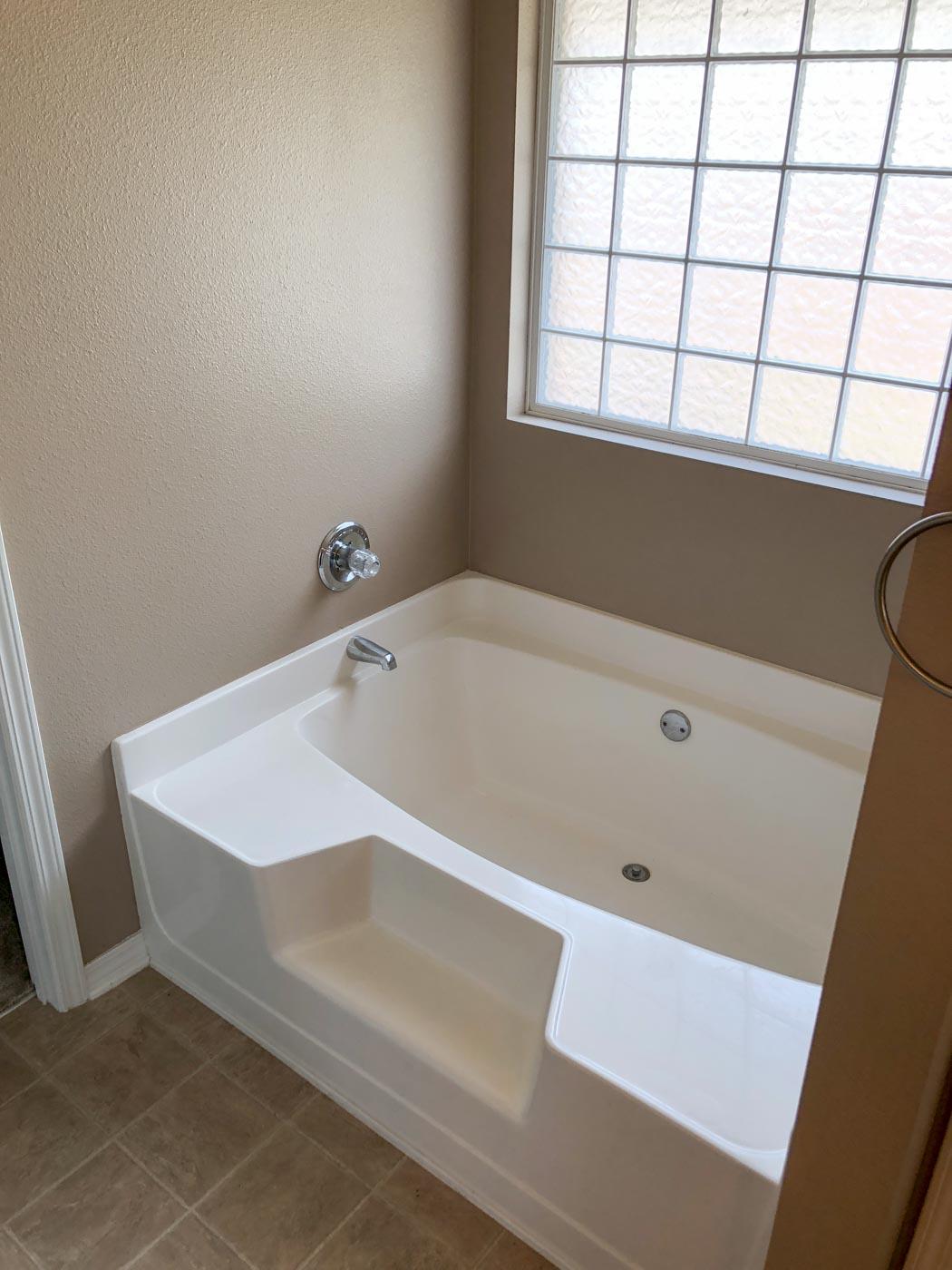 CREETWOOD VILLAGE BLK C LOT3 AS DES IN OR 3187 PG 471 - Residential