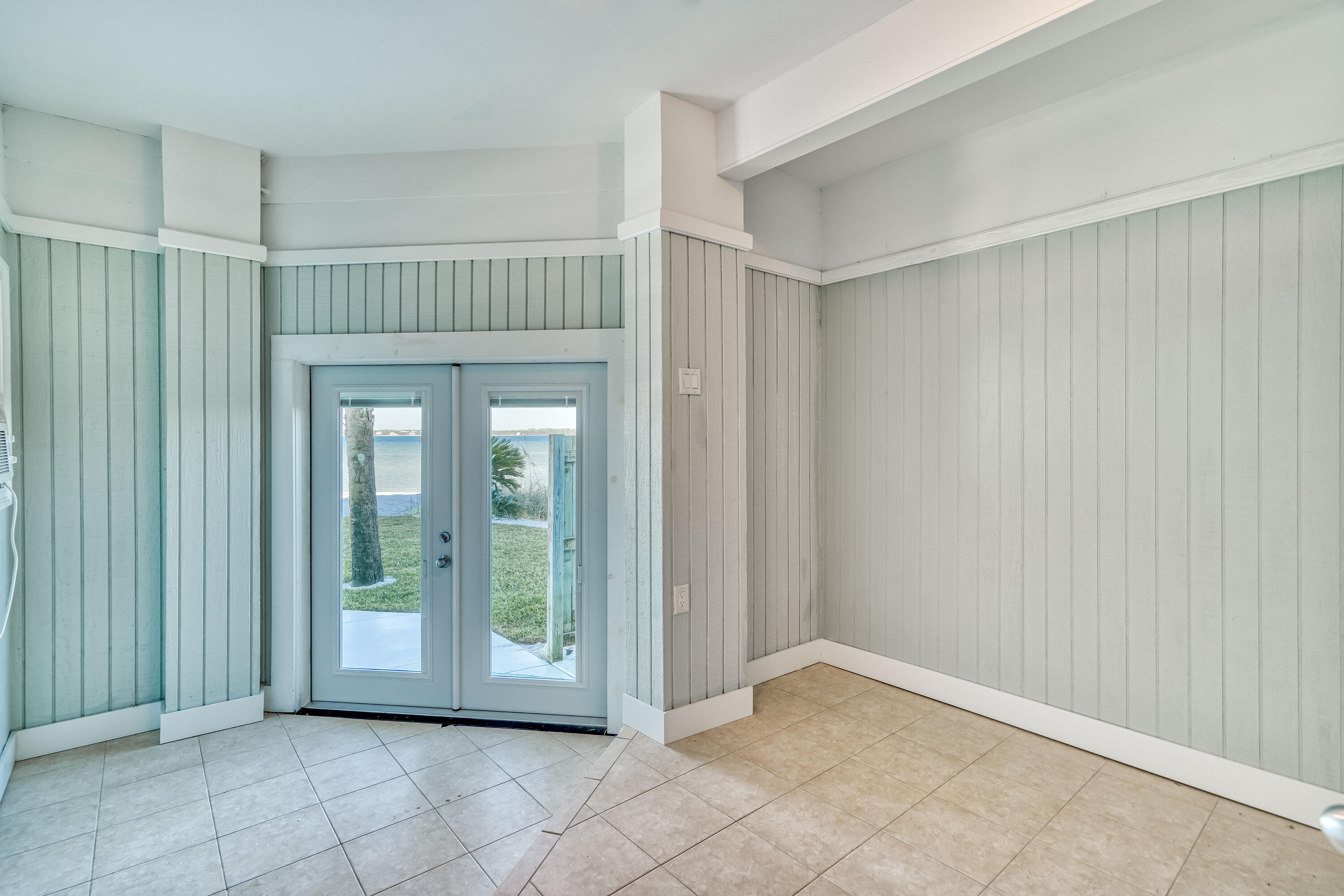 CARIBBEAN ISLES - Residential