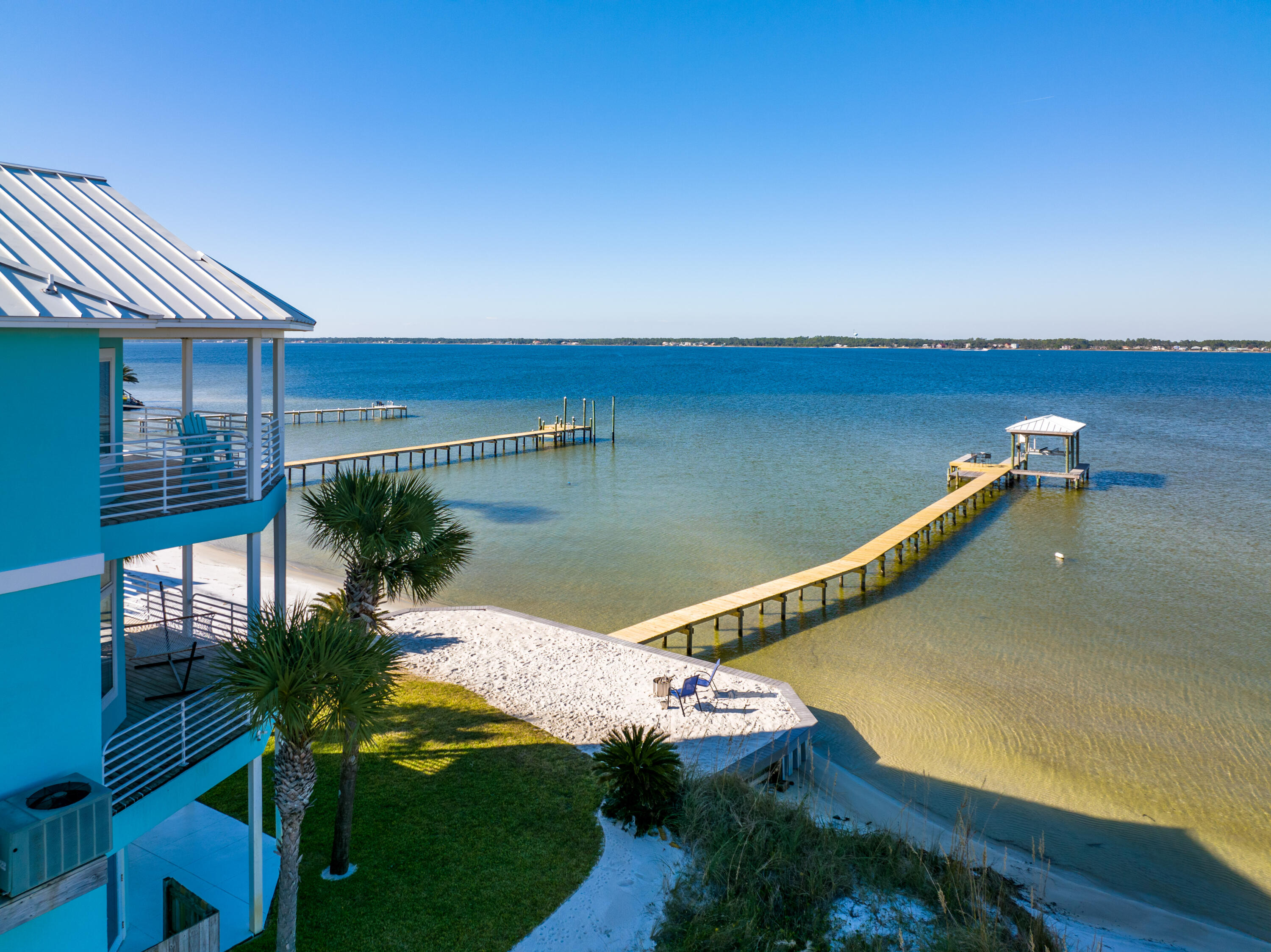 CARIBBEAN ISLES - Residential