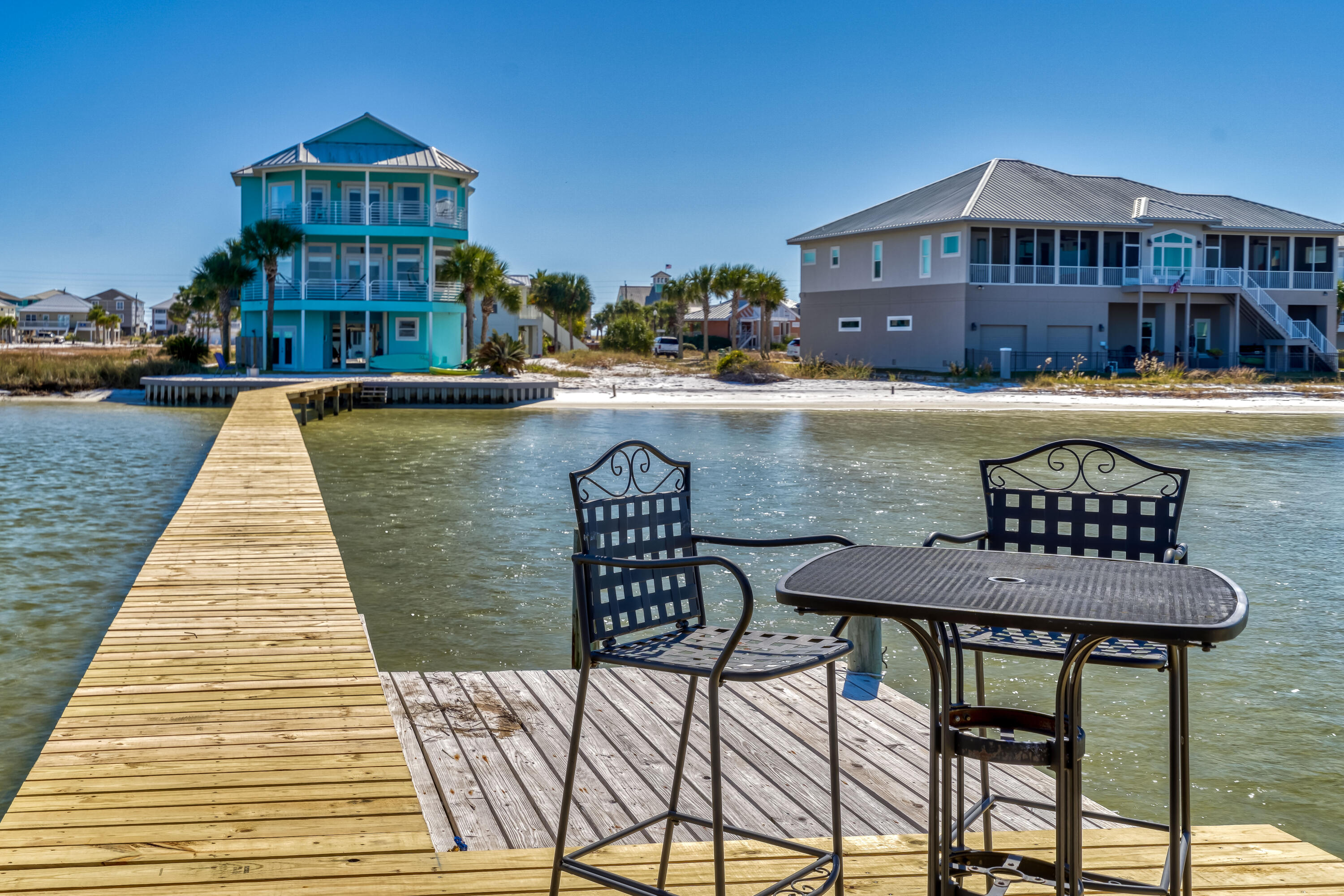 CARIBBEAN ISLES - Residential