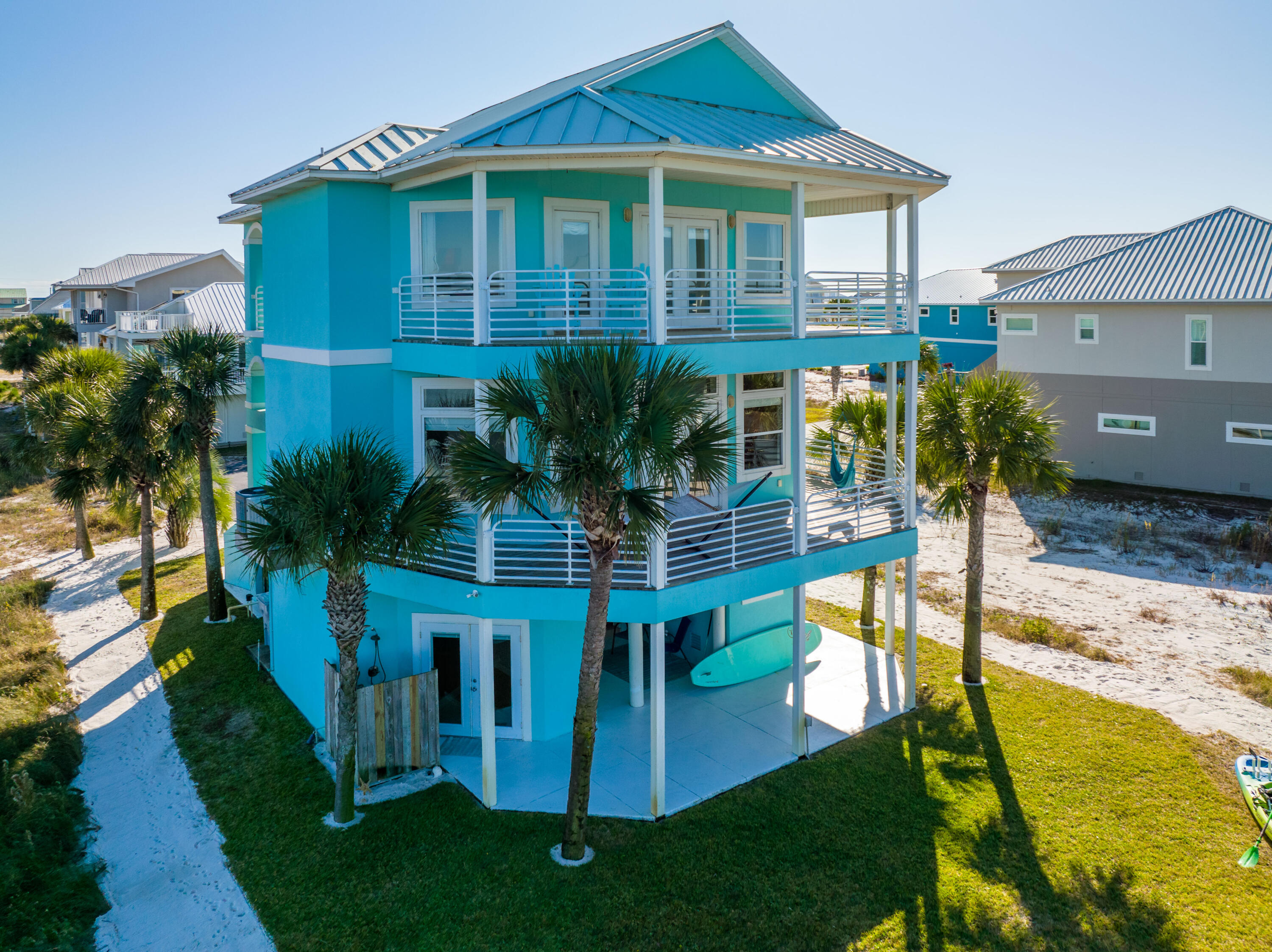 CARIBBEAN ISLES - Residential