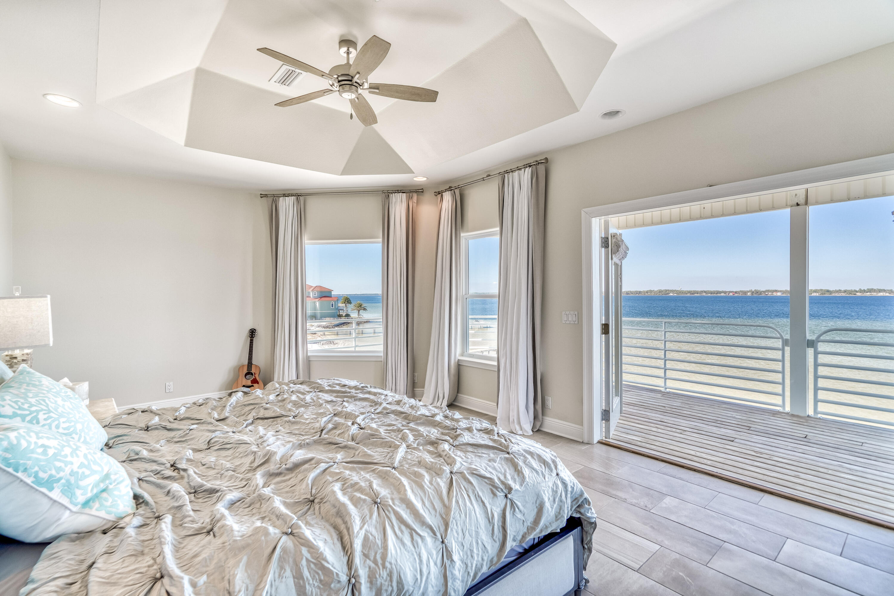 CARIBBEAN ISLES - Residential