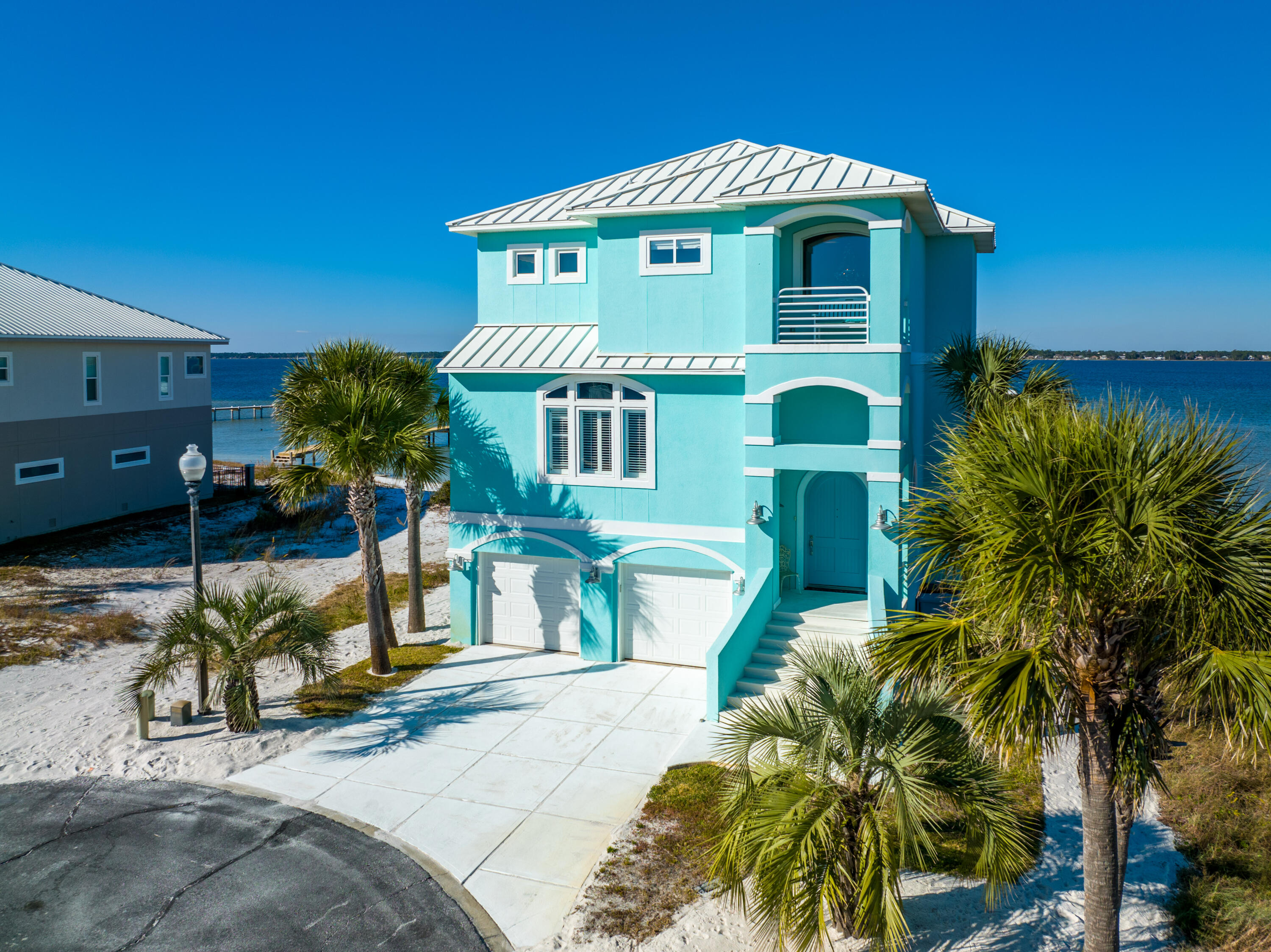 CARIBBEAN ISLES - Residential