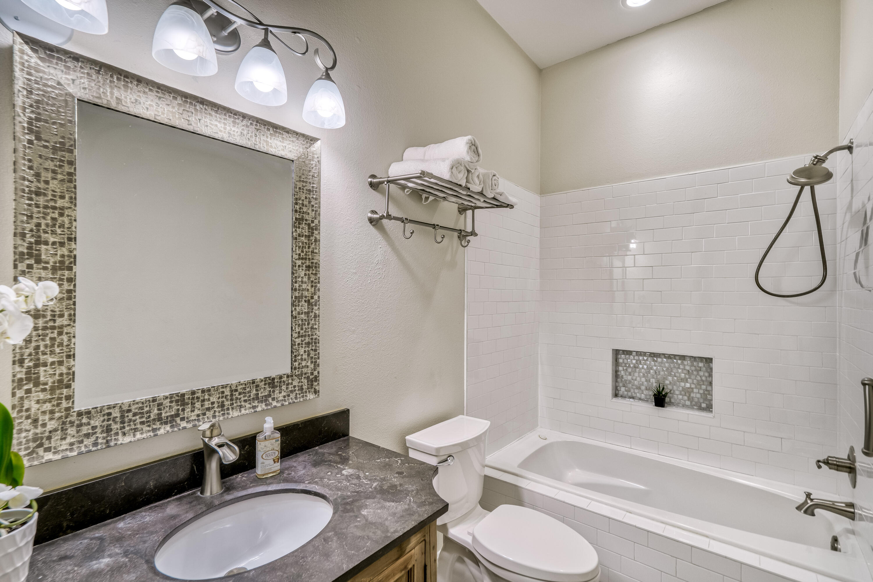 CARIBBEAN ISLES - Residential