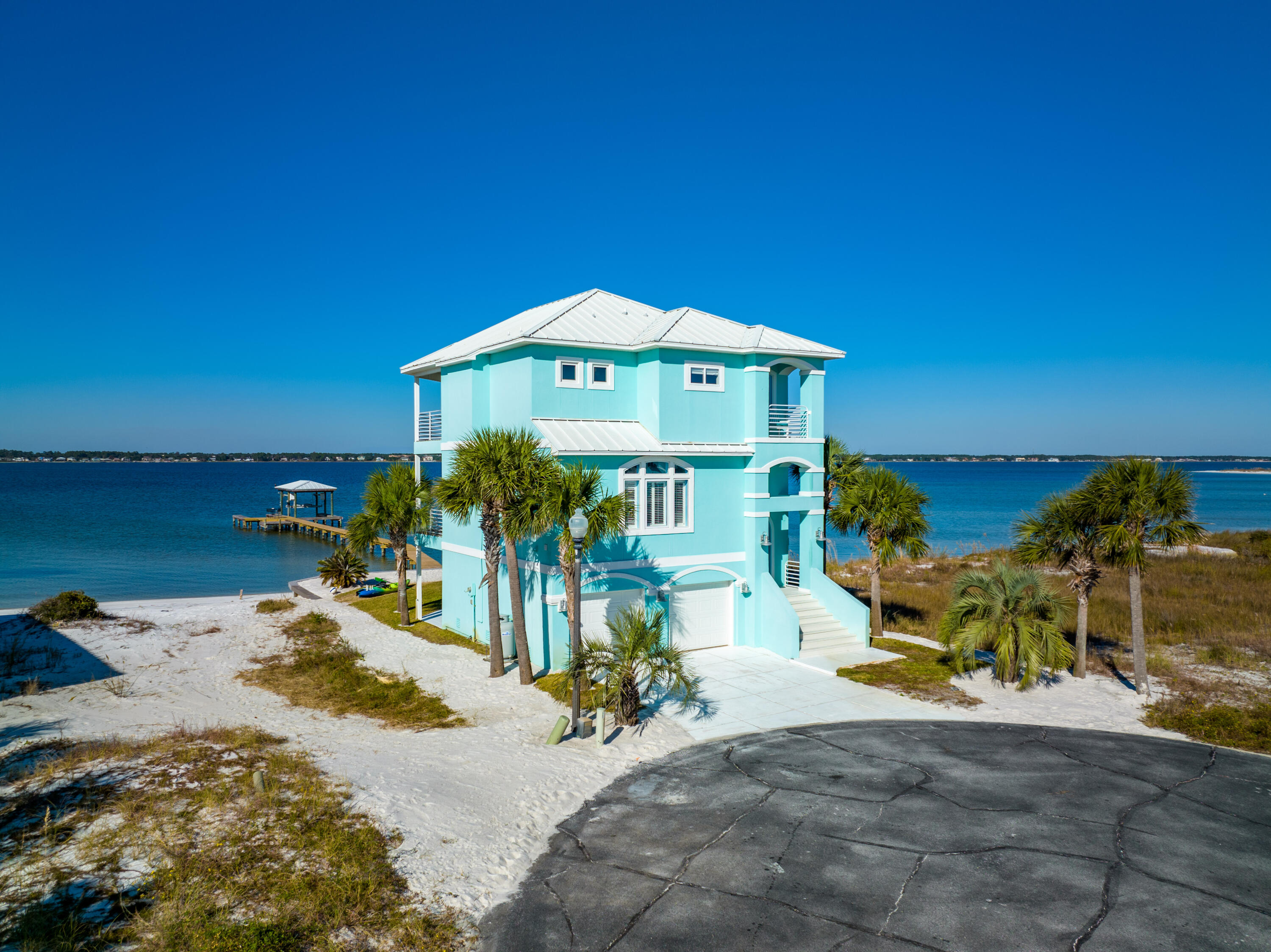 CARIBBEAN ISLES - Residential