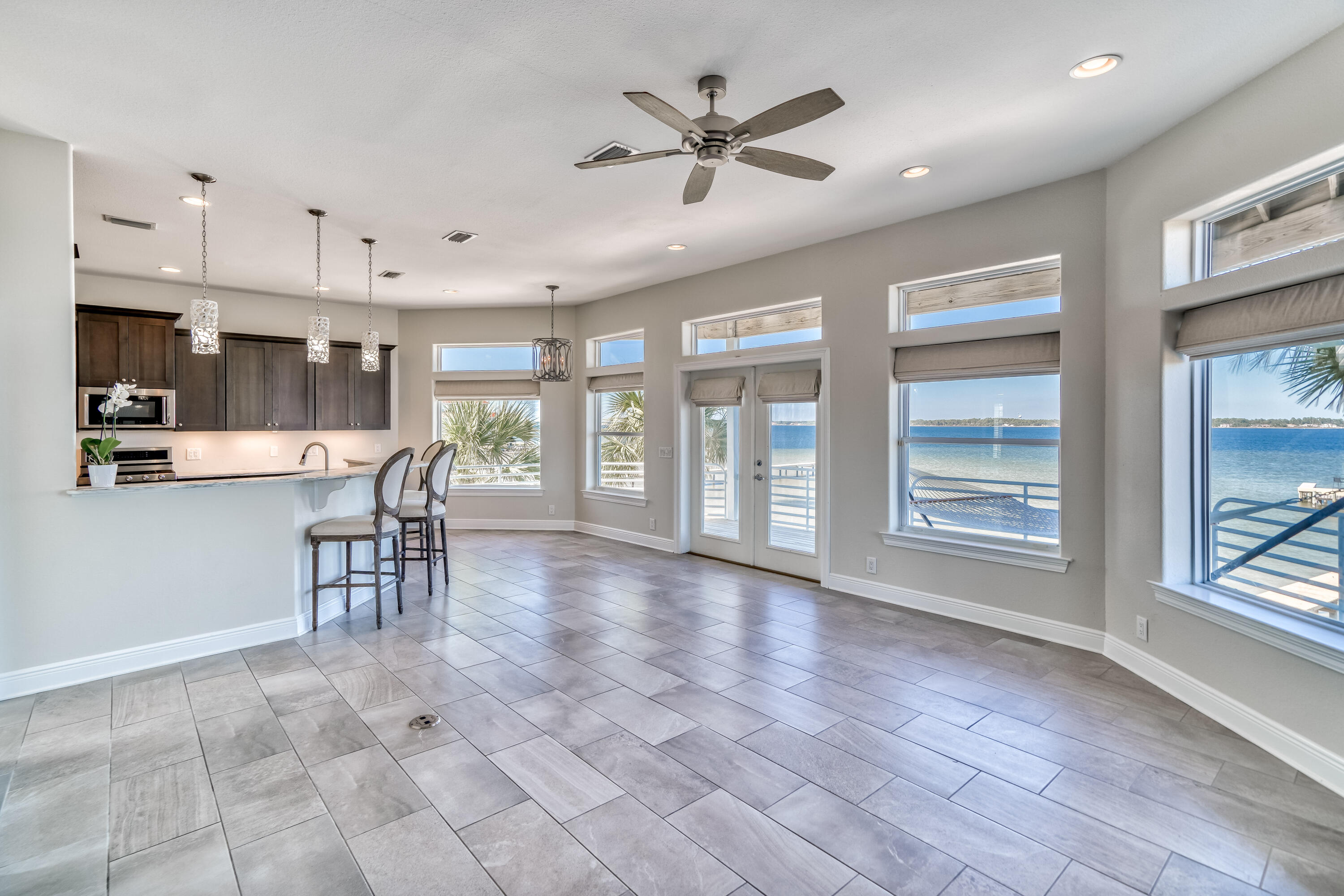 CARIBBEAN ISLES - Residential