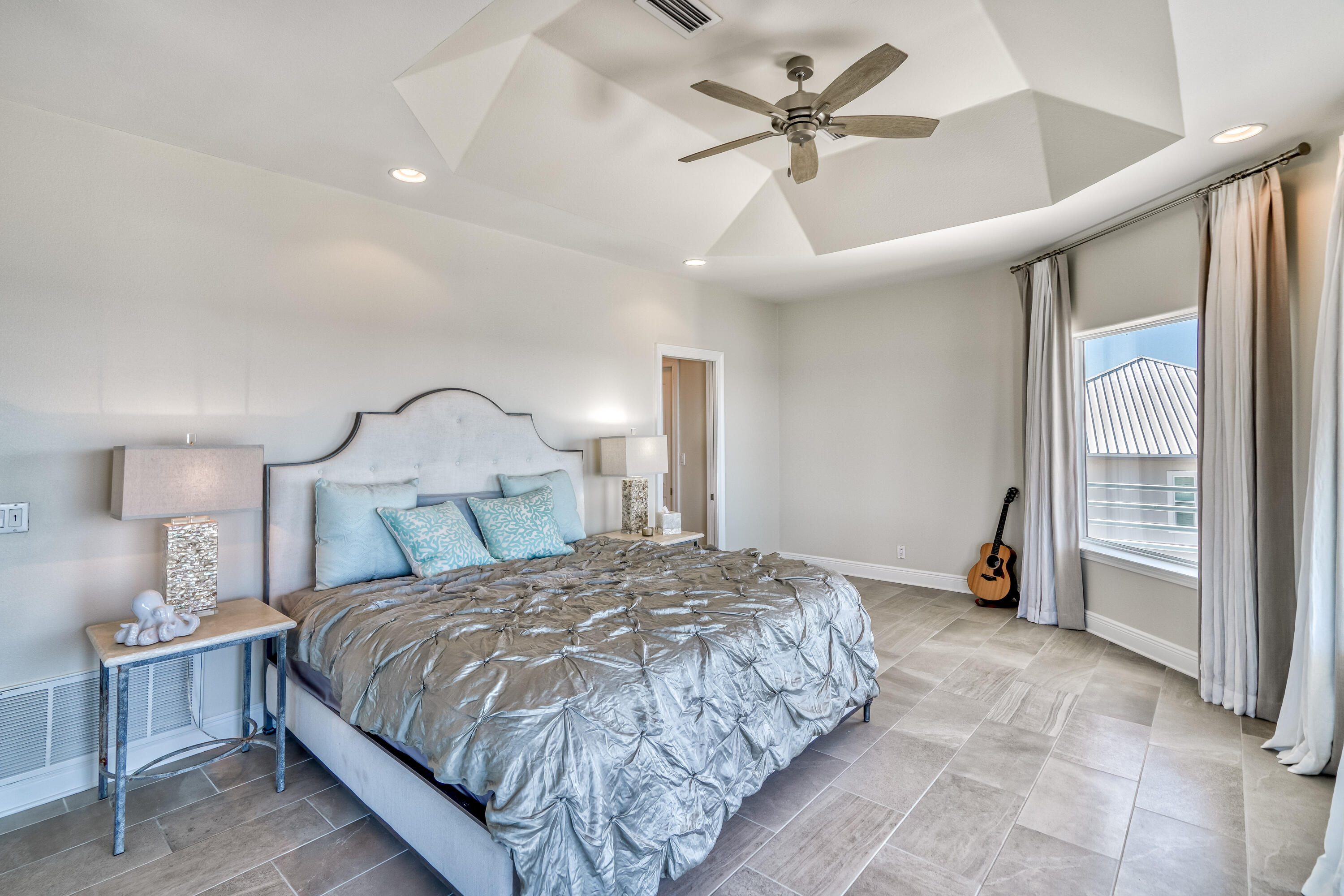 CARIBBEAN ISLES - Residential