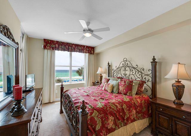 Aqua Condo - Residential