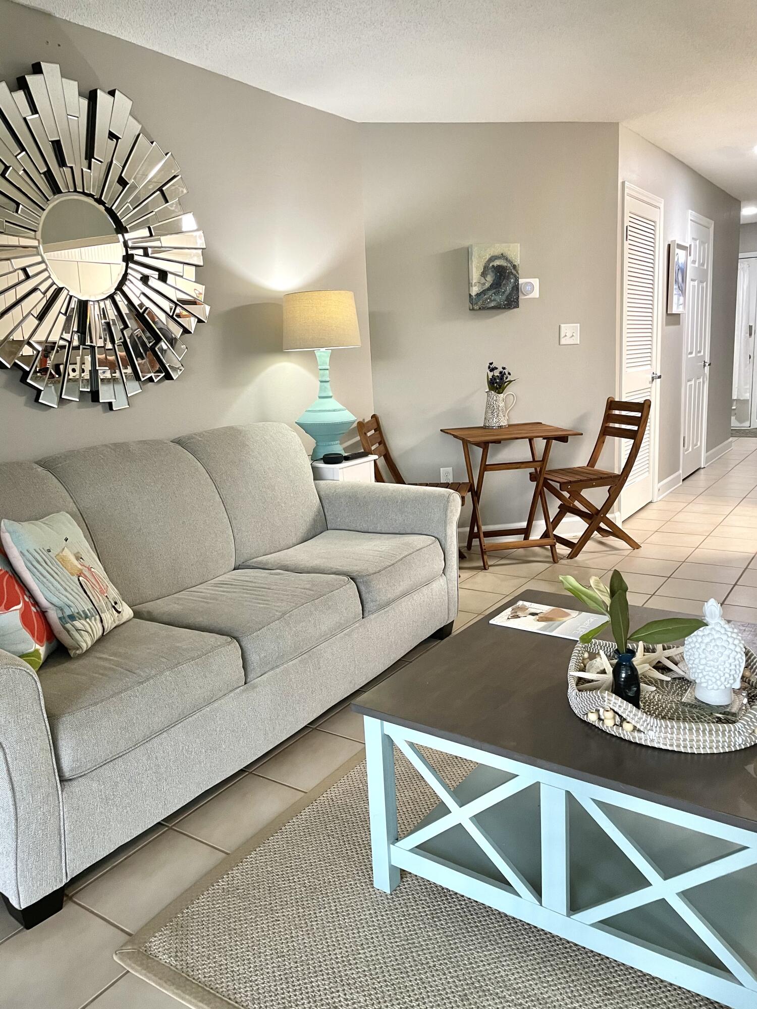 LAKESIDE CONDO AT BLUEWATER BAY - Residential
