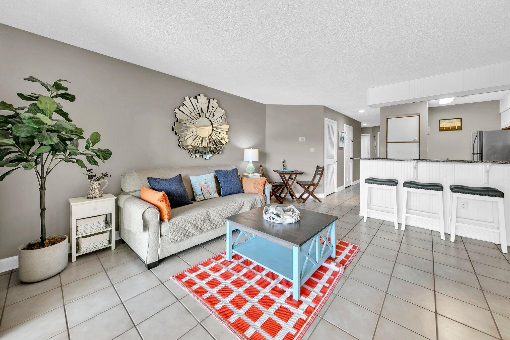 LAKESIDE CONDO AT BLUEWATER BAY - Residential