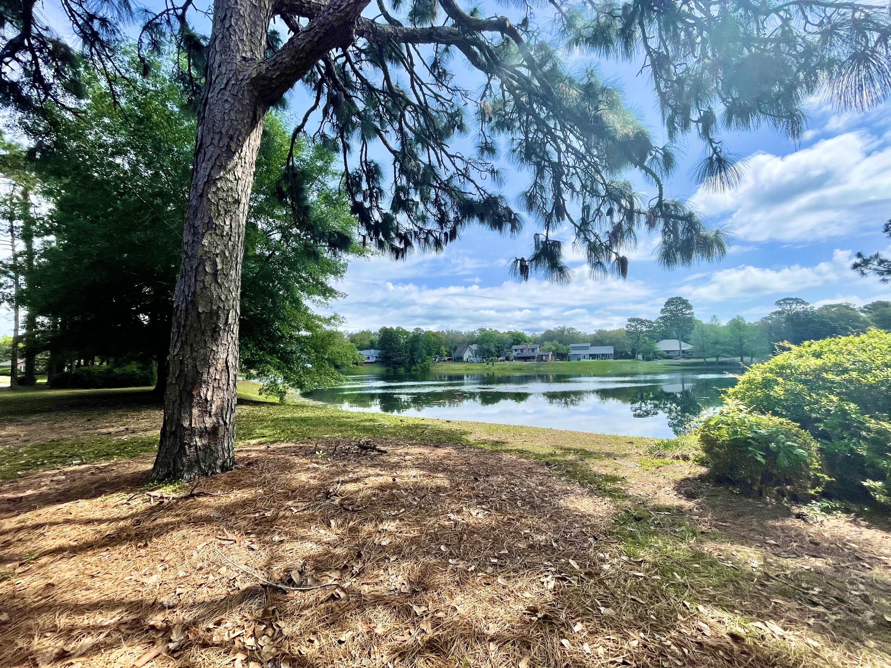 LAKESIDE CONDO AT BLUEWATER BAY - Residential