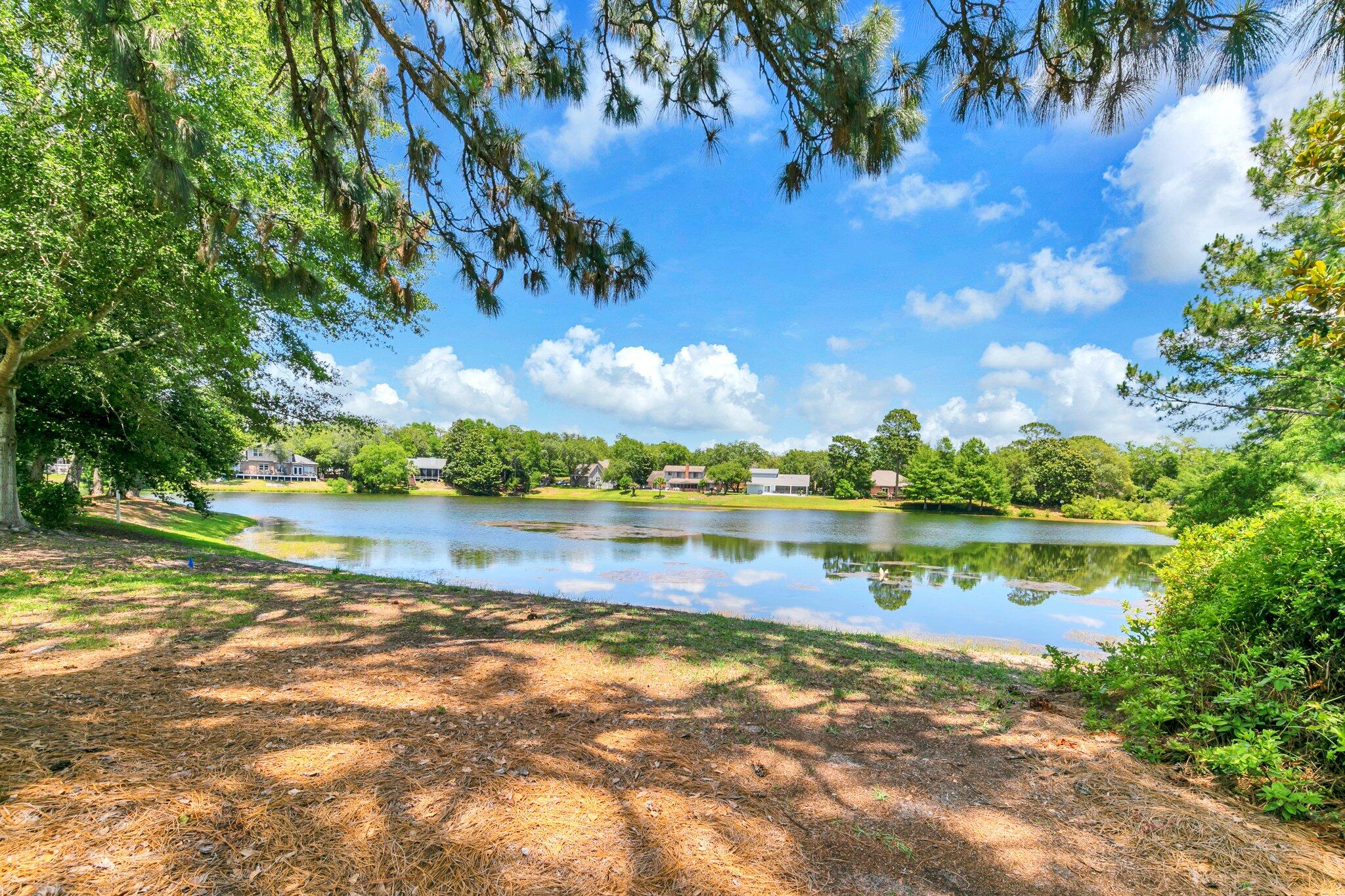 LAKESIDE CONDO AT BLUEWATER BAY - Residential