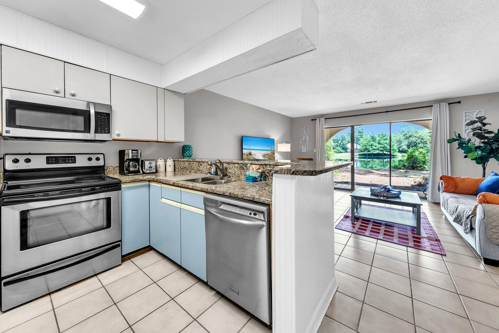 LAKESIDE CONDO AT BLUEWATER BAY - Residential