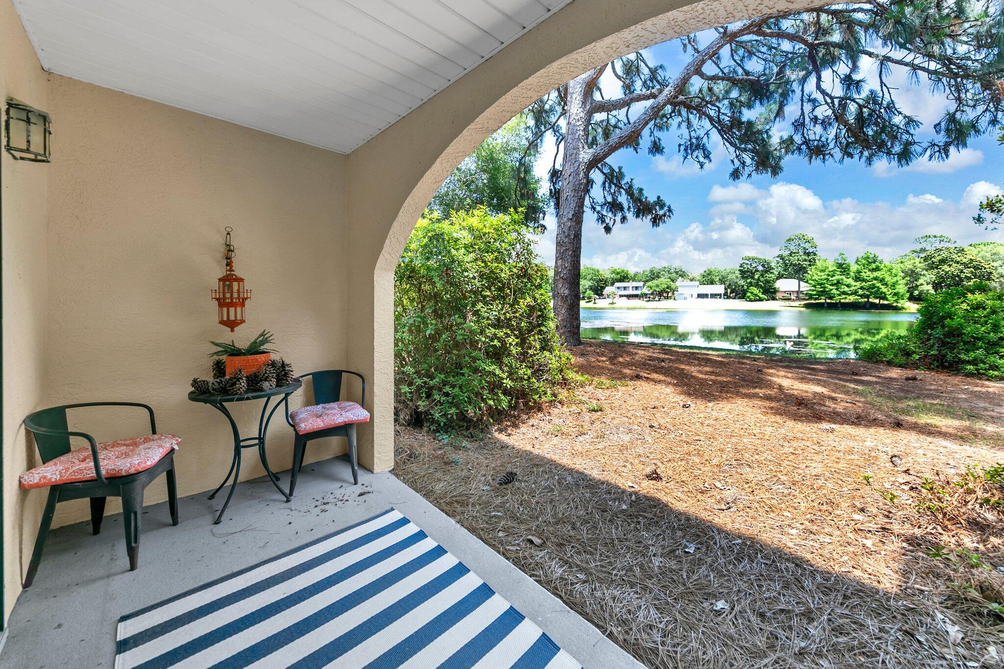 LAKESIDE CONDO AT BLUEWATER BAY - Residential