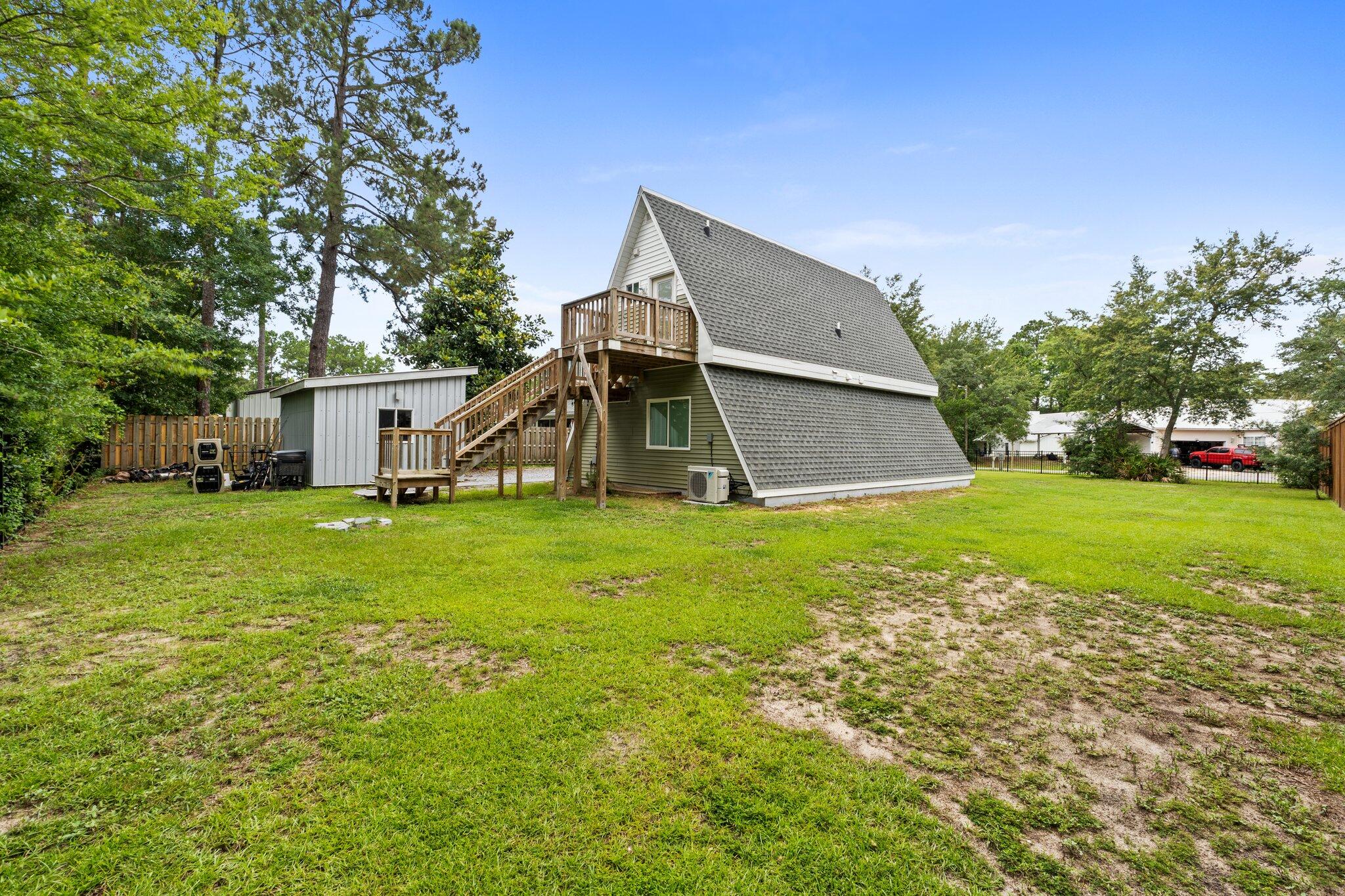EMERALD SHORES - Residential
