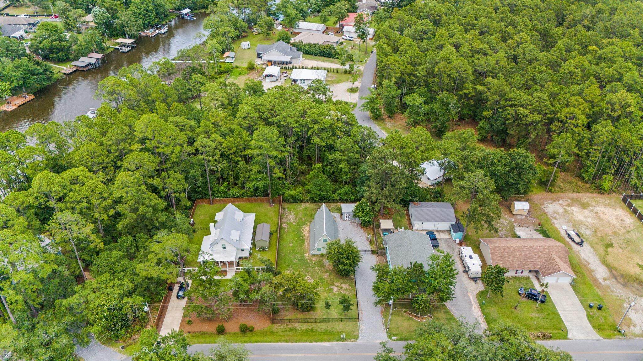 EMERALD SHORES - Residential