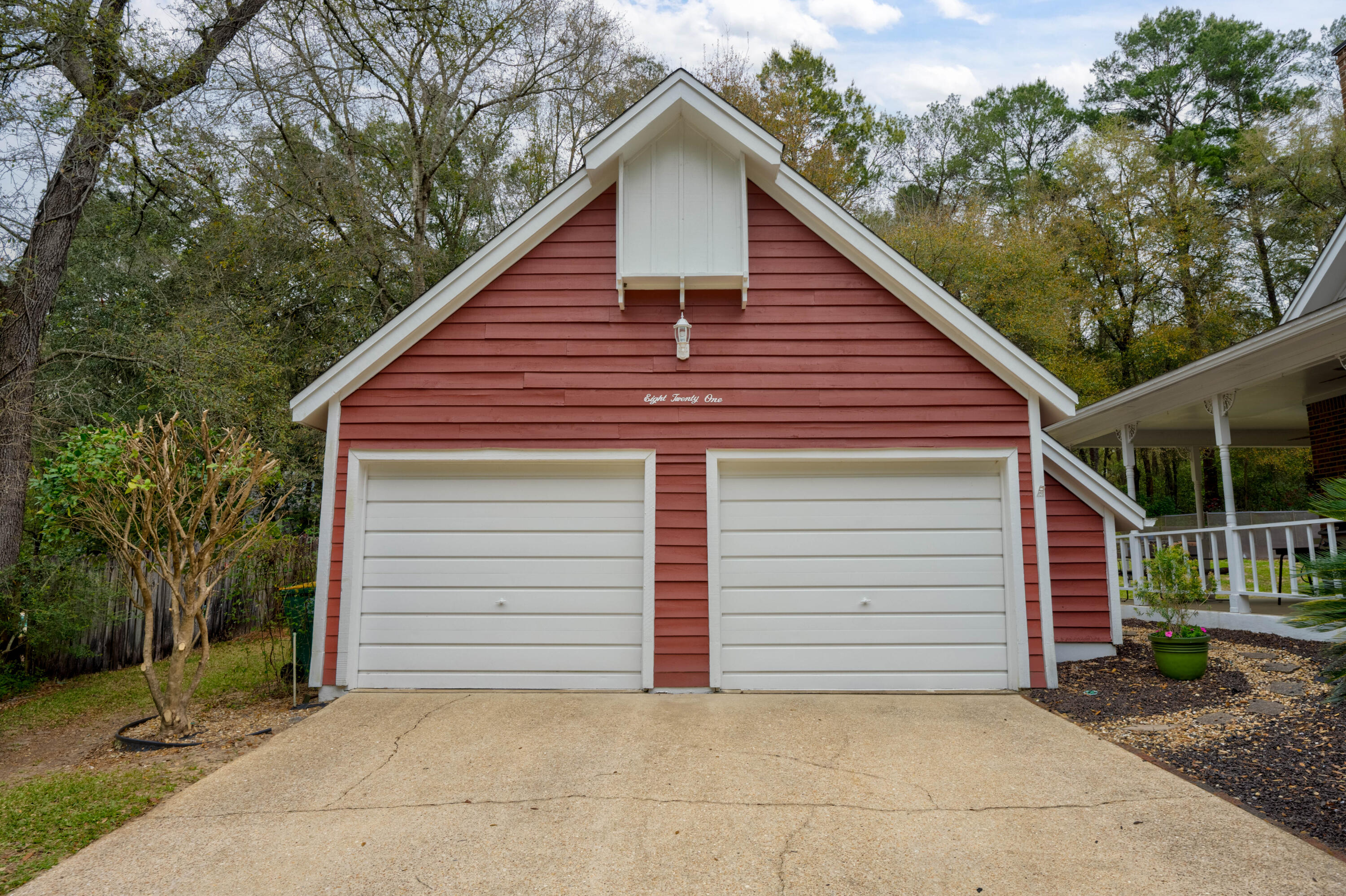 LE CHATEAU - Residential