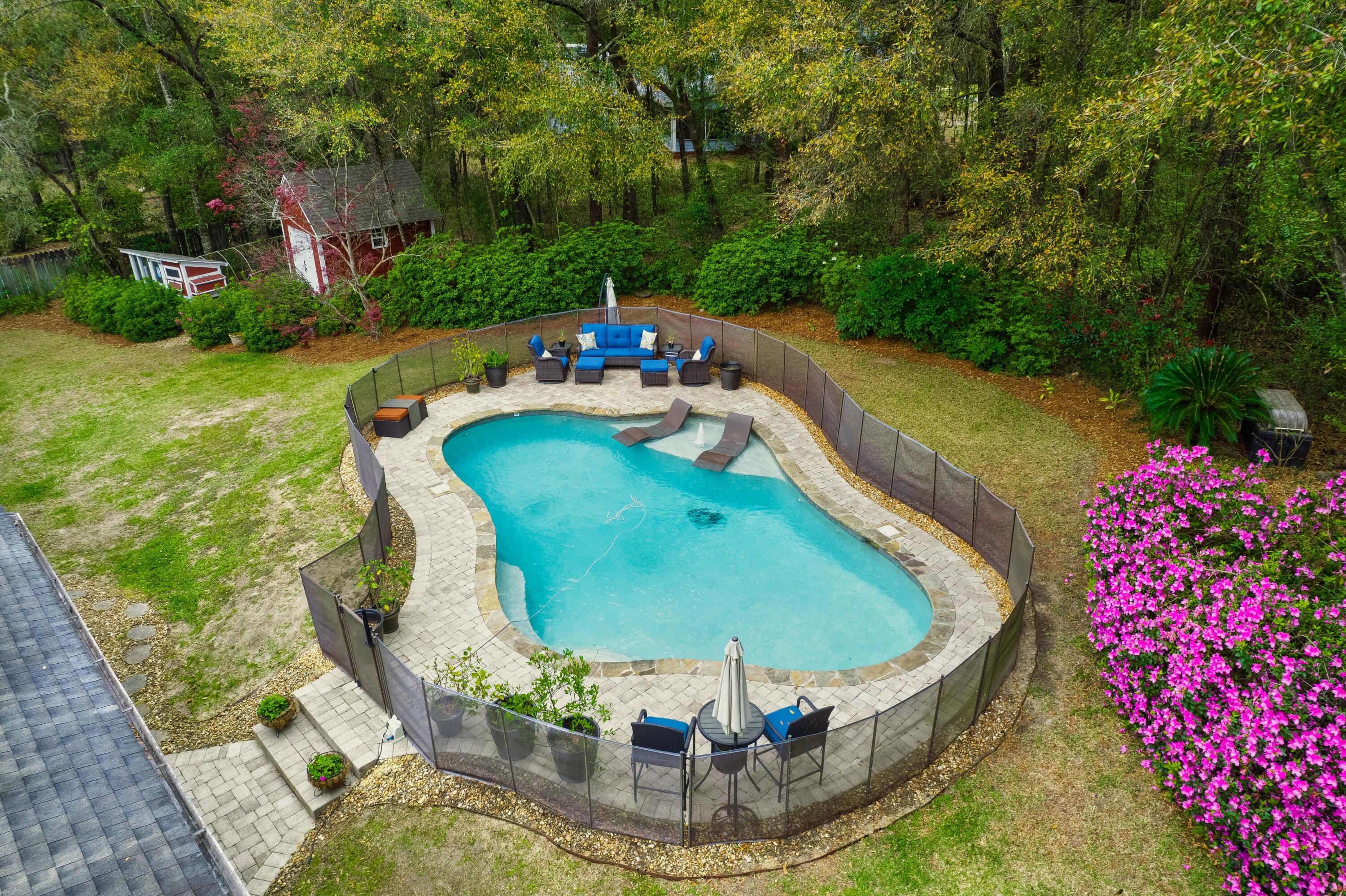 LE CHATEAU - Residential