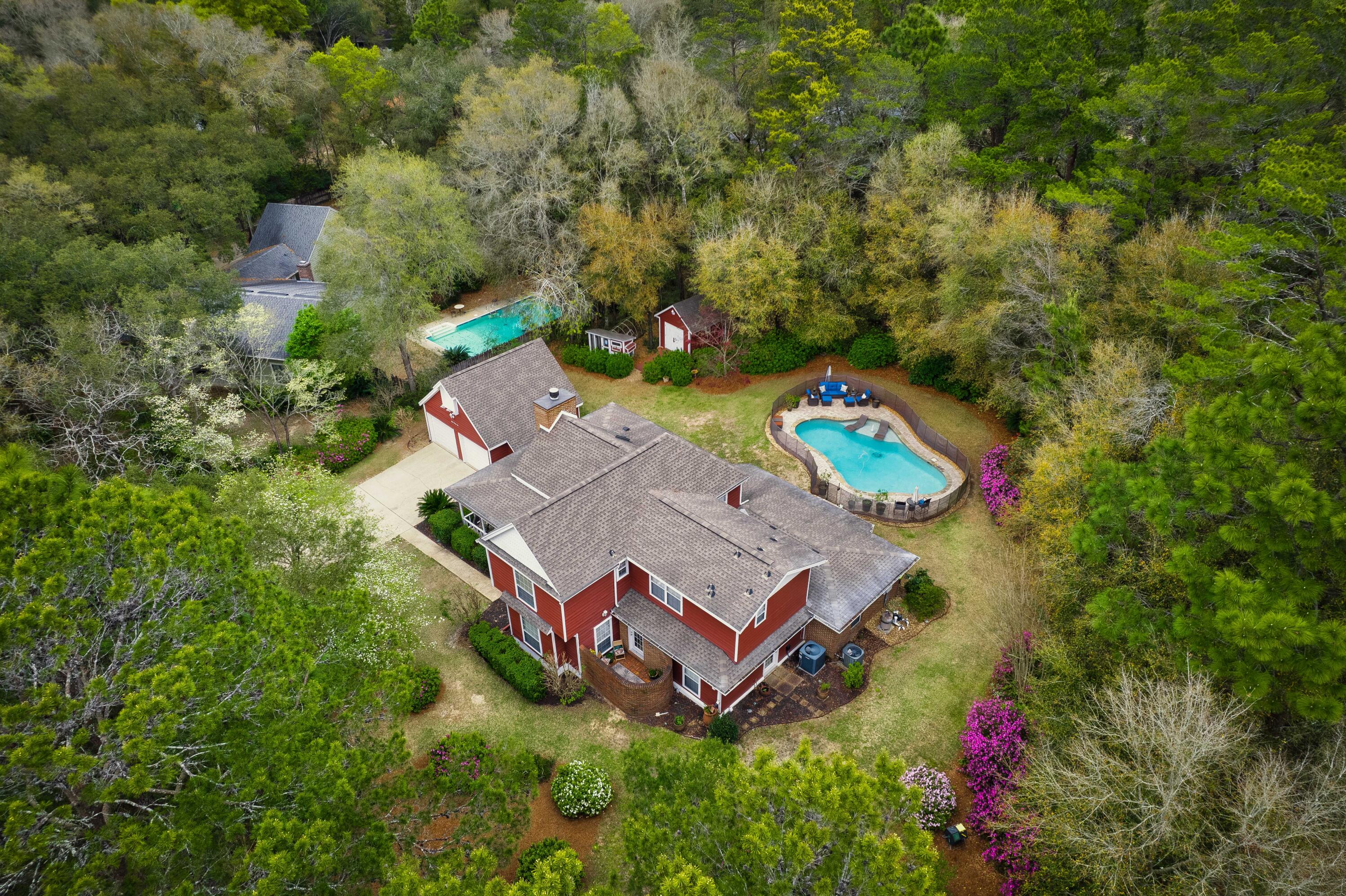 LE CHATEAU - Residential