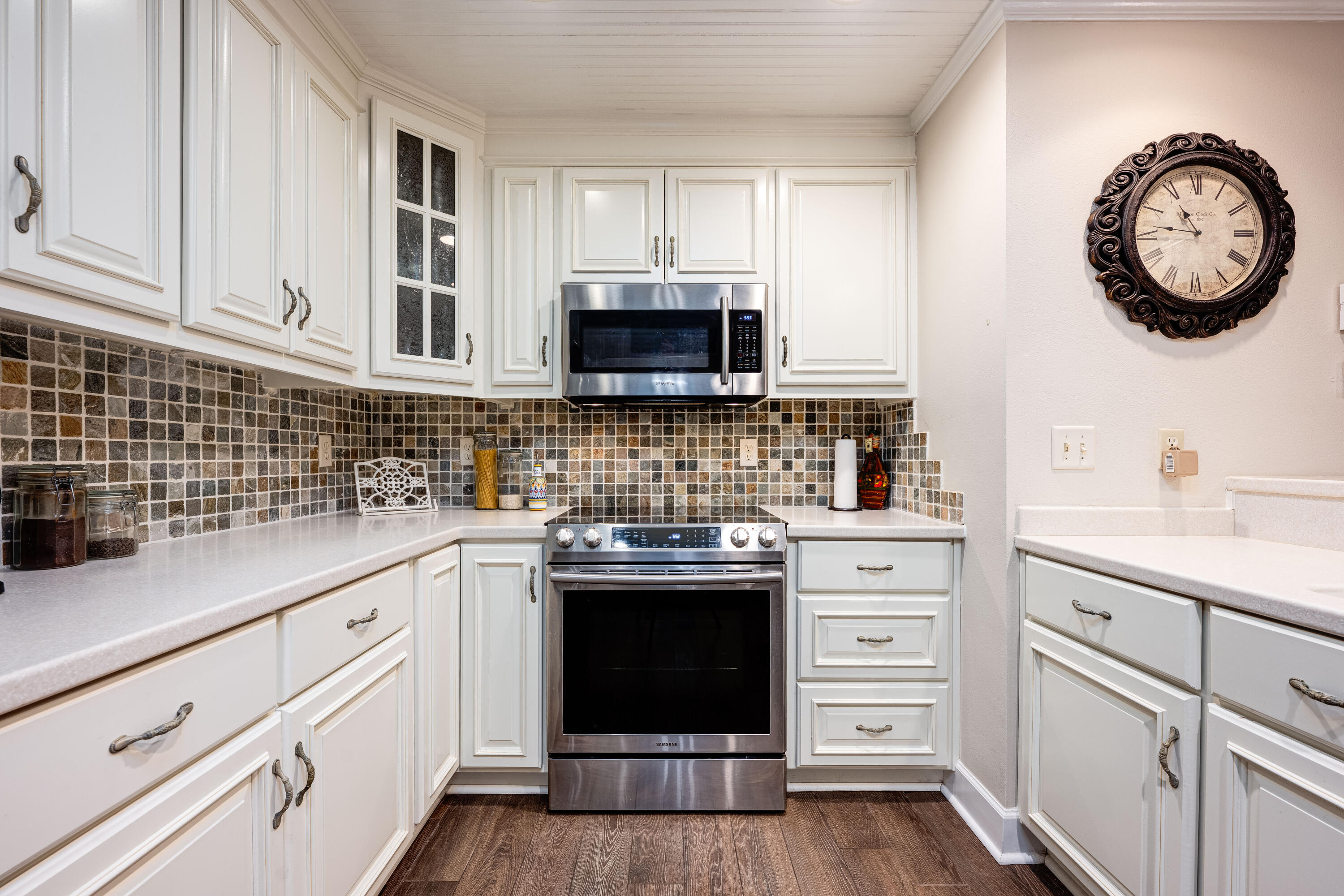 LE CHATEAU - Residential